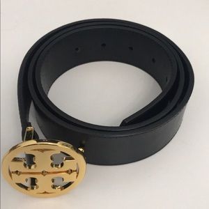 Tory Burch Black leather belt size small !!! ***